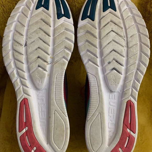 Saucony Goodr Kinvara 10 Flamingo Shoes Size 11.5 - Picture 9 of 11